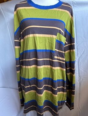 Striped long sleeve pocket tee